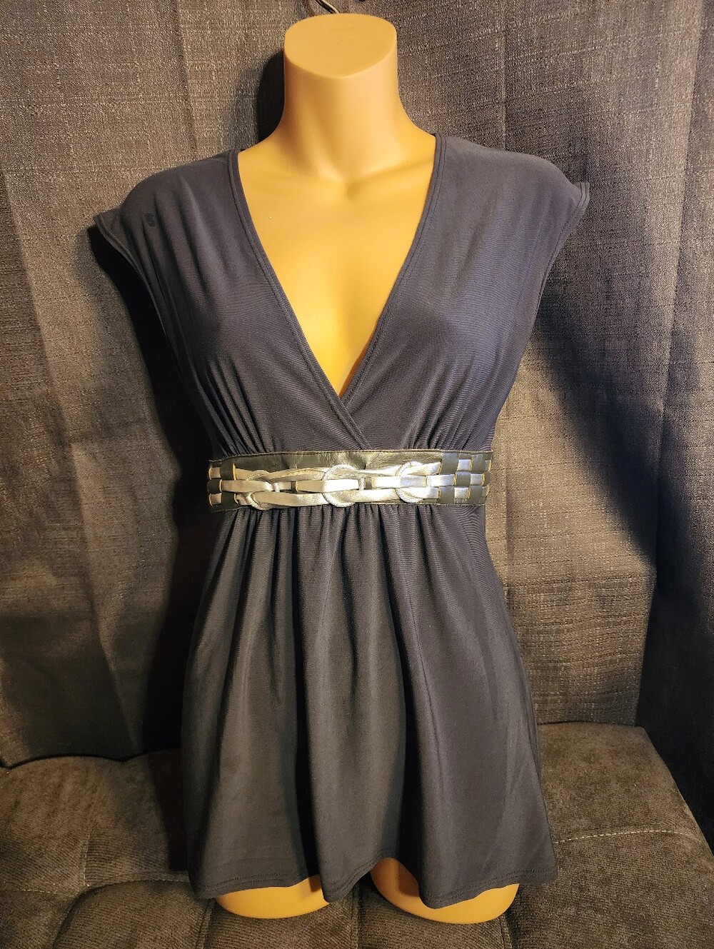 One Clothing Dark Gray Blue Empire Waist Tunic Top Metallic Belt Detail Size M